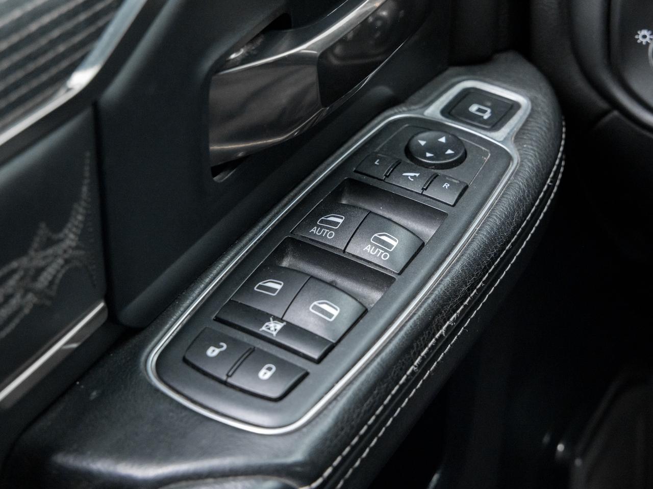 2020 RAM 2500 Limited 4x4 Crew Cab 6'4  Box Photo