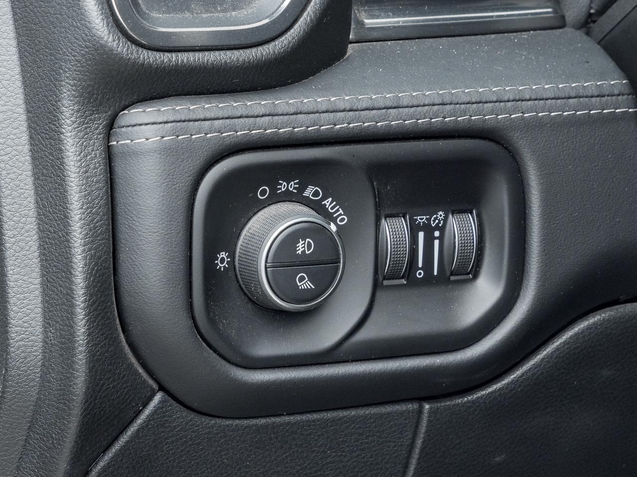 2020 RAM 2500 Limited 4x4 Crew Cab 6'4  Box Photo