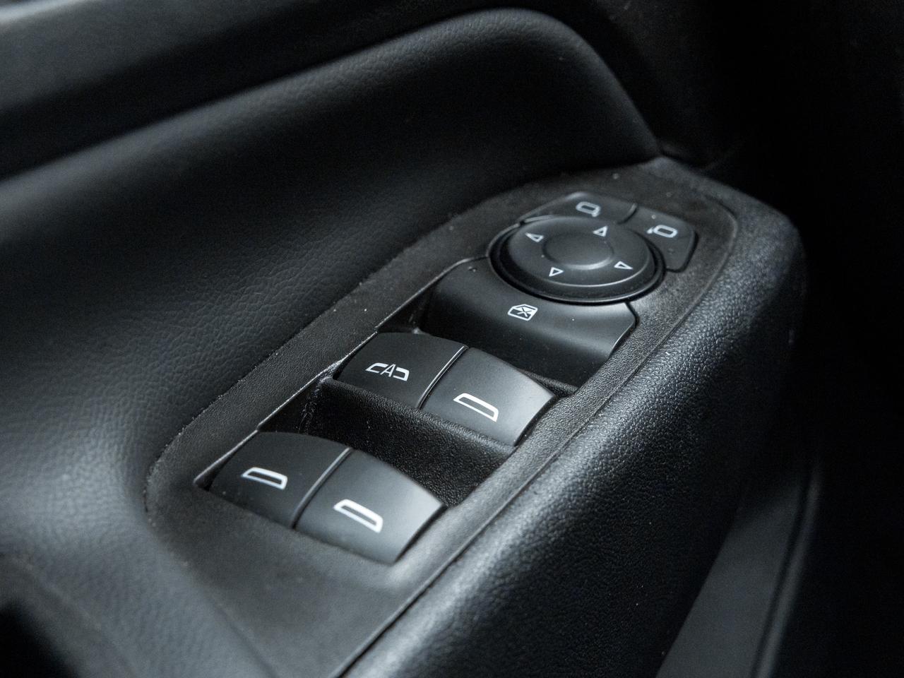 2022 Chevrolet Equinox FWD 4DR LT W-1LT Photo