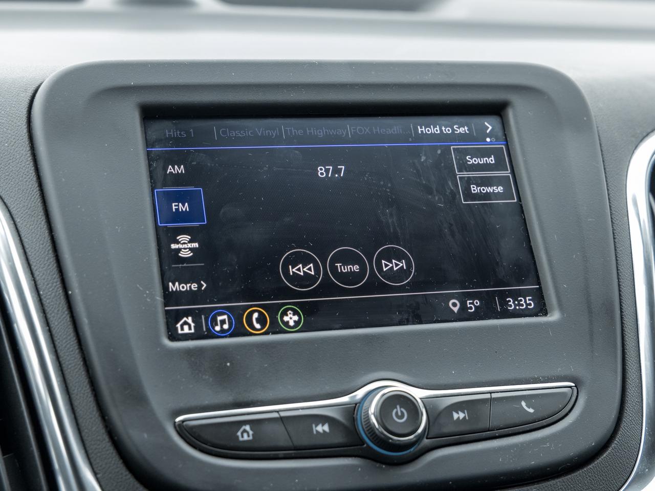 2022 Chevrolet Equinox FWD 4DR LT W-1LT Photo