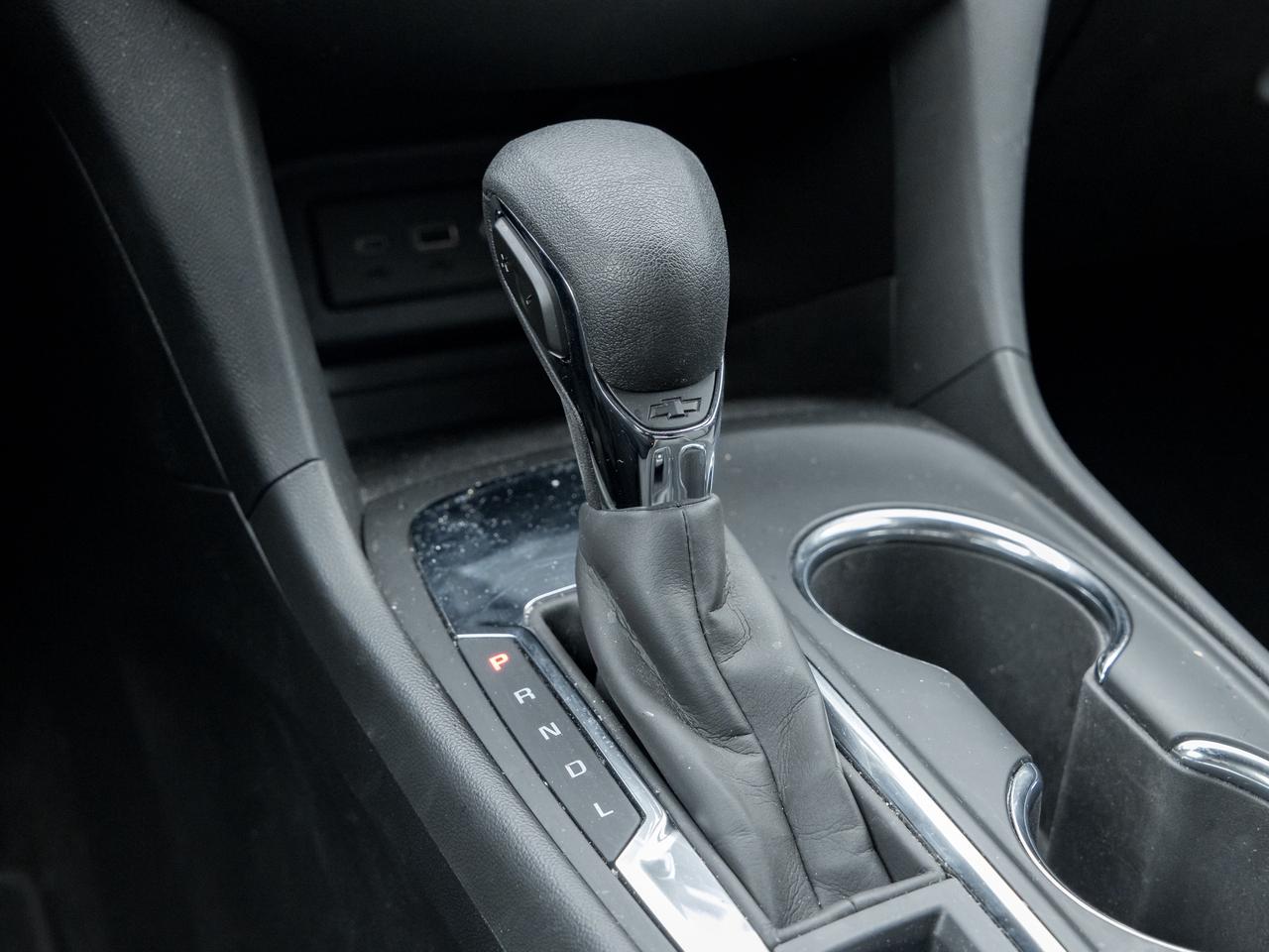 2022 Chevrolet Equinox FWD 4DR LT W-1LT Photo