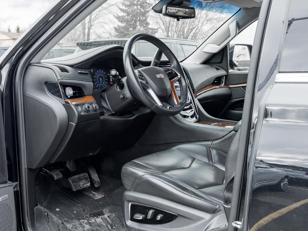 2018 Cadillac Escalade 4WD 4dr Luxury Photo