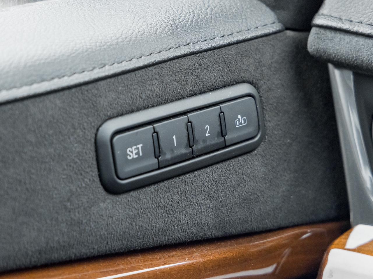 2018 Cadillac Escalade 4WD 4dr Luxury Photo