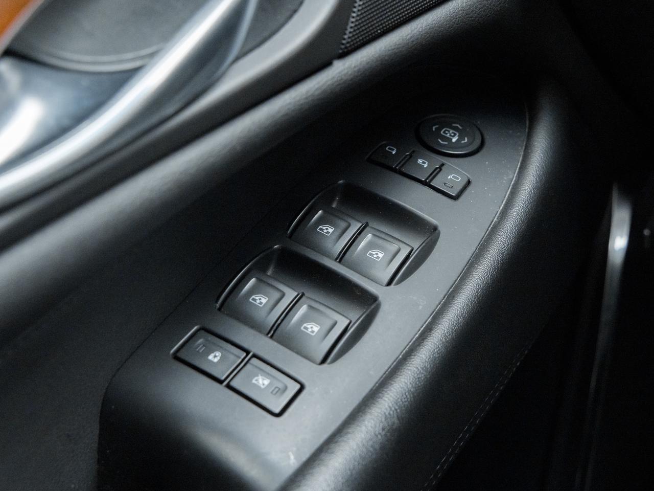 2018 Cadillac Escalade 4WD 4dr Luxury Photo