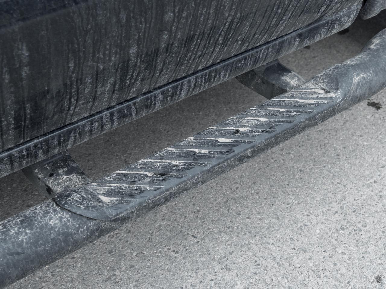 2021 Chevrolet Silverado 1500 4WD Crew Cab 147  Custom Trail Boss Photo