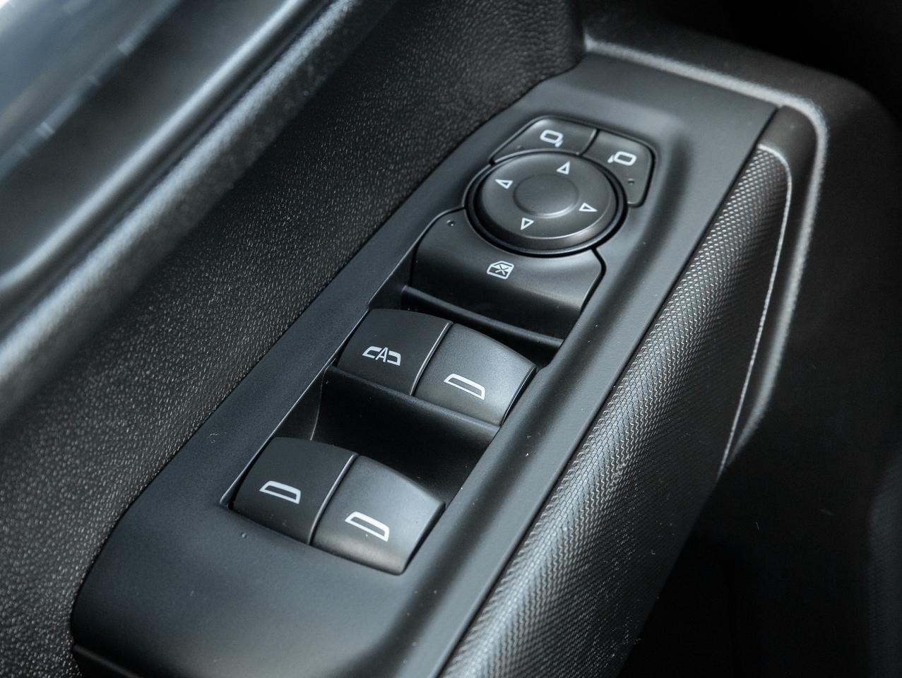 2021 Chevrolet Silverado 1500 4WD Crew Cab 147  Custom Trail Boss Photo