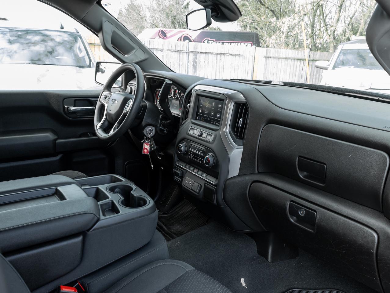 2021 Chevrolet Silverado 1500 4WD Crew Cab 147  Custom Trail Boss Photo