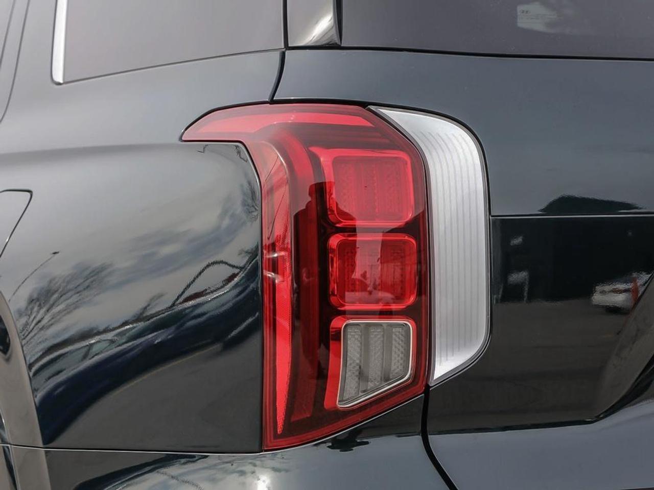 2024 Hyundai PALISADE Ultimate Calligraphy 4dr All-Wheel Drive Photo