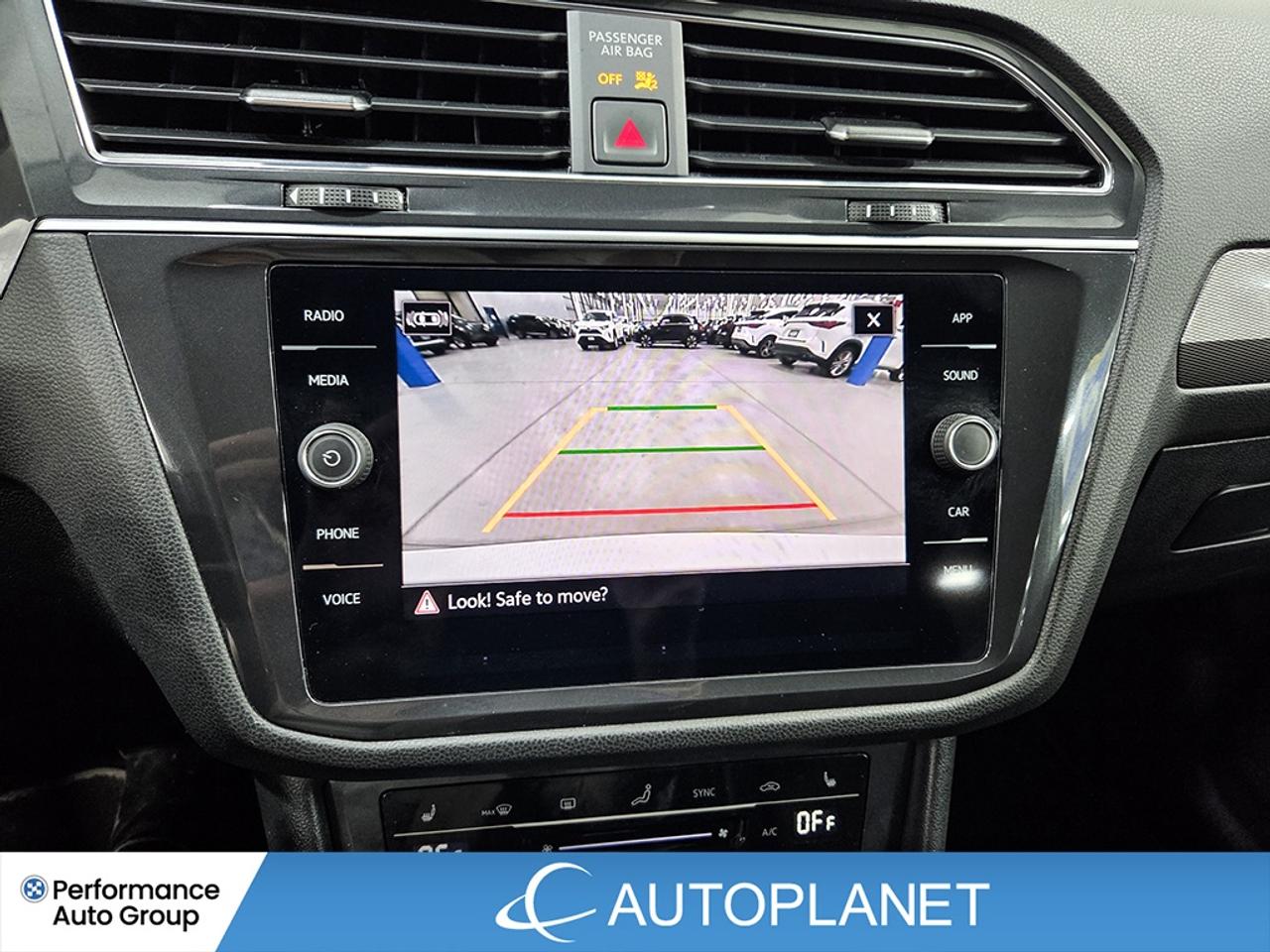 2022 Volkswagen Tiguan Comfortline AWD, Heated Seats, New Brakes! Photo