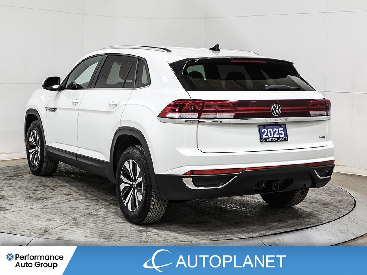 2025 Volkswagen Atlas Cross Sport Comfortline AWD, Apple CarPlay, Heated Seats! Photo4
