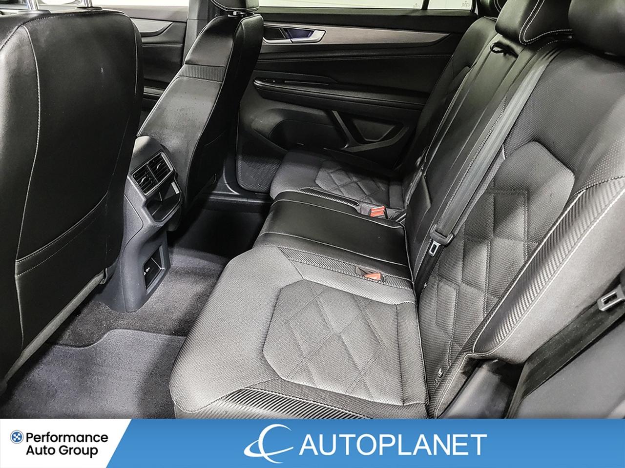 2025 Volkswagen Atlas Cross Sport Comfortline AWD, Apple CarPlay, Heated Seats! Photo