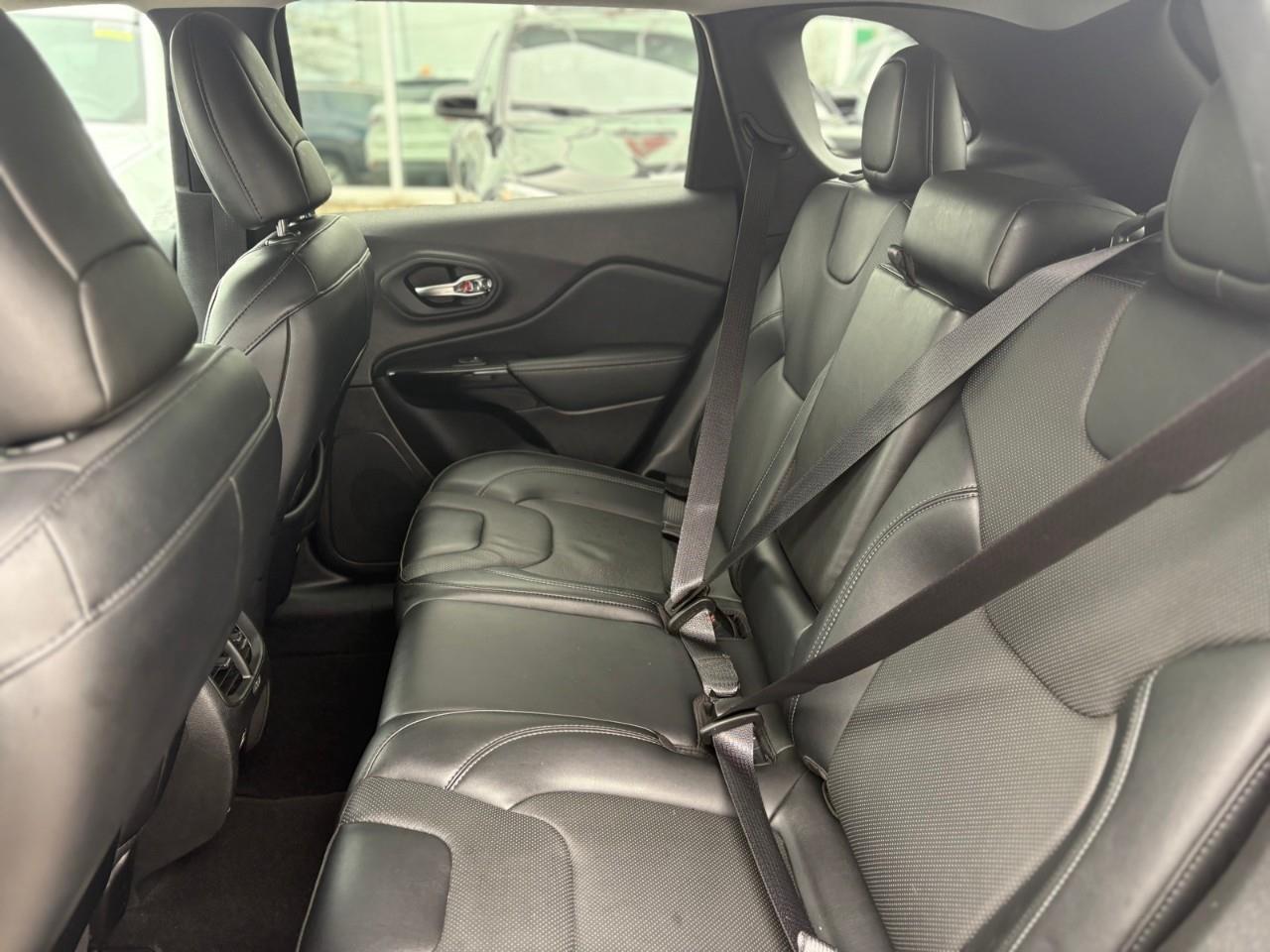 2022 Jeep Cherokee Altitude 4dr 4x4 Photo