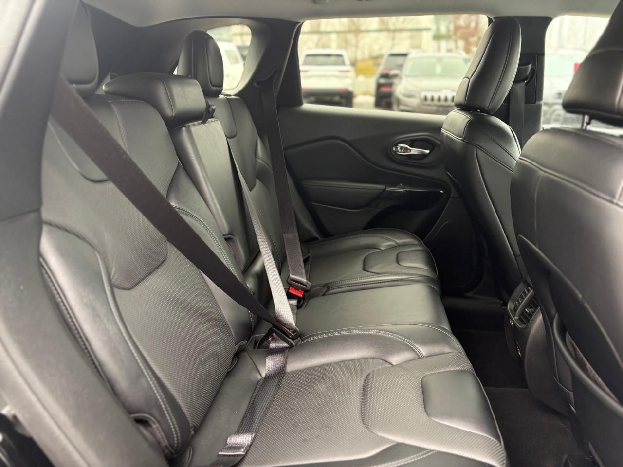 2022 Jeep Cherokee Altitude 4dr 4x4 Photo