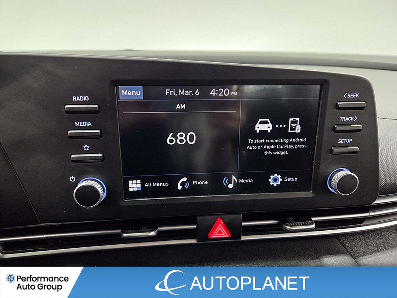 2024 Hyundai Elantra Preferred, Back Up Cam, Heated Seats, Bluetooth! Photo