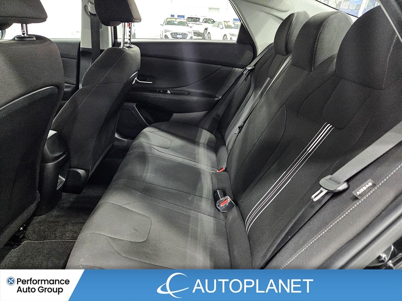 2024 Hyundai Elantra Preferred, Back Up Cam, Heated Seats, Bluetooth! Photo