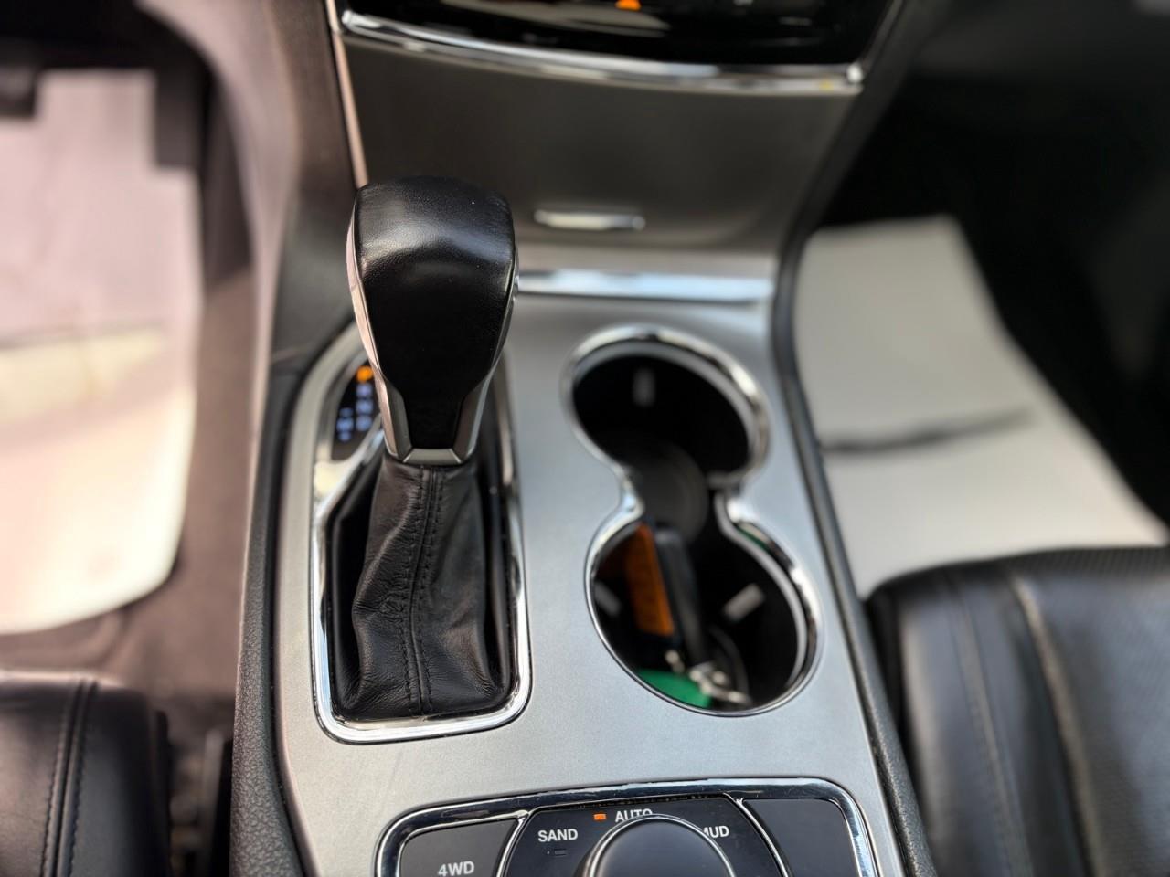 2020 Jeep Grand Cherokee Limited 4dr 4x4 Photo4