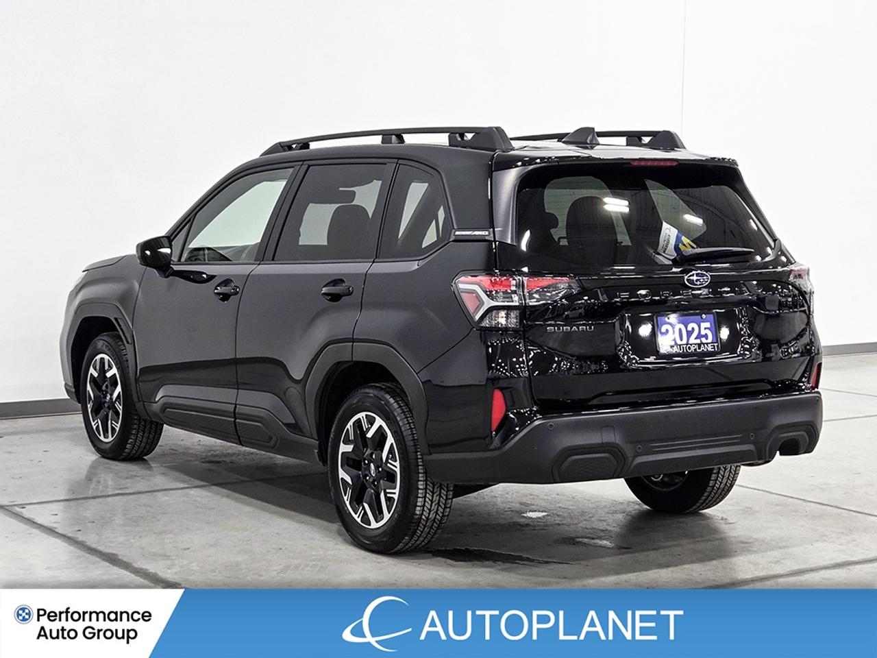 2025 Subaru Forester Touring AWD, Back Up Cam, Sunroof, Apple CarPlay! Photo4