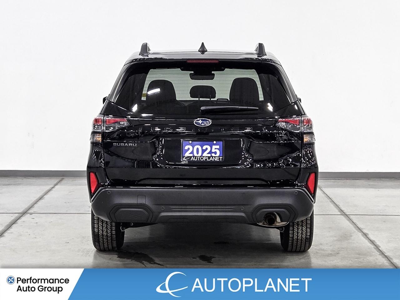 2025 Subaru Forester Touring AWD, Back Up Cam, Sunroof, Apple CarPlay! Photo