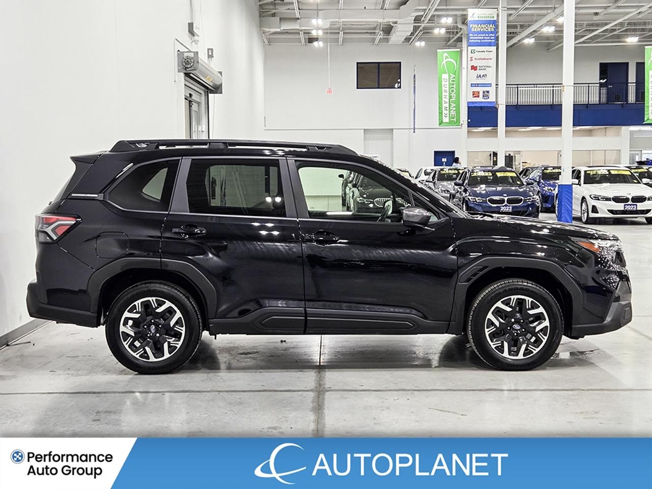 2025 Subaru Forester Touring AWD, Back Up Cam, Sunroof, Apple CarPlay! Photo