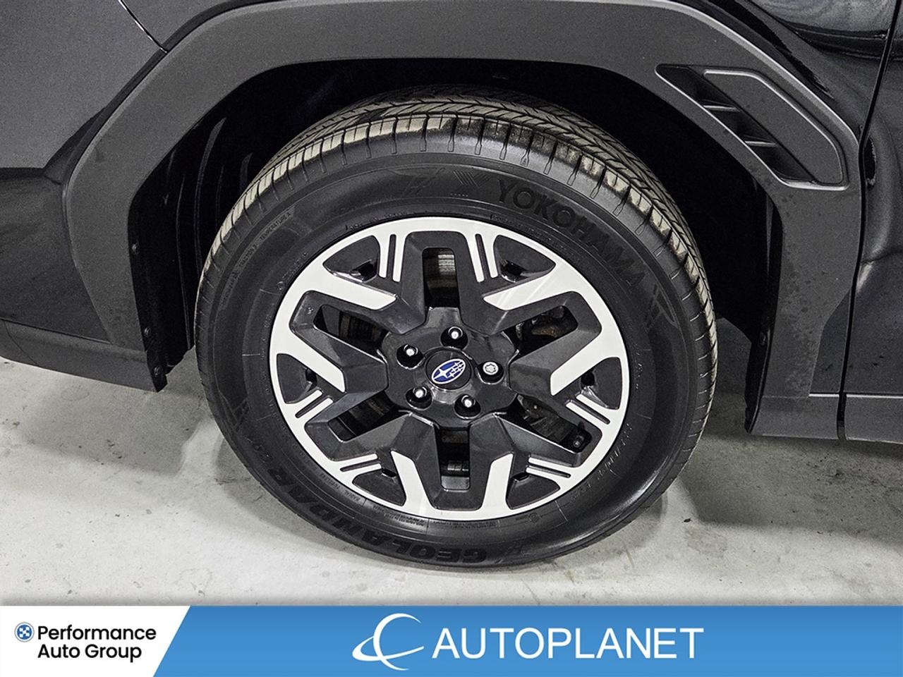 2025 Subaru Forester Touring AWD, Back Up Cam, Sunroof, Apple CarPlay! Photo