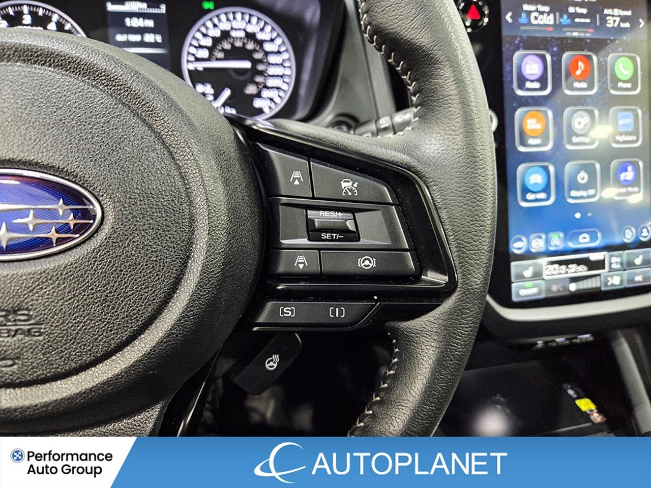 2025 Subaru Forester Touring AWD, Back Up Cam, Sunroof, Apple CarPlay! Photo