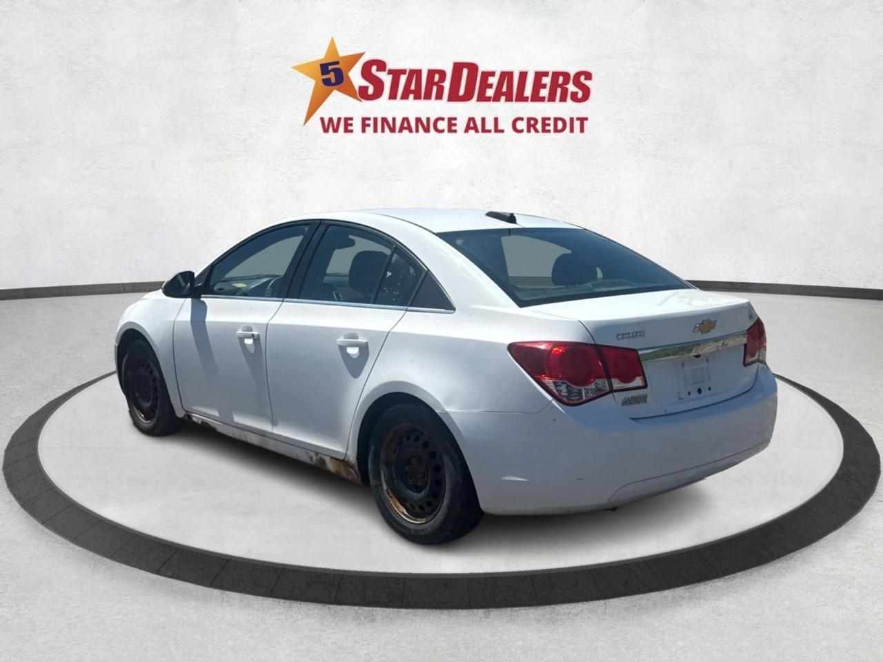 2015 Chevrolet Cruze CERTIFIED CLEAN CAR WE FINANCE ALL CREDIT Photo4