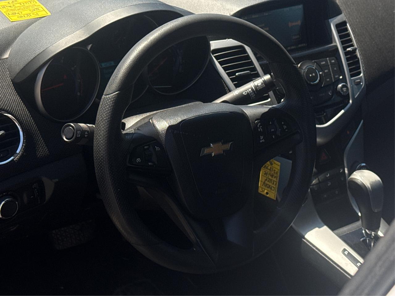 2015 Chevrolet Cruze CERTIFIED CLEAN CAR WE FINANCE ALL CREDIT Photo