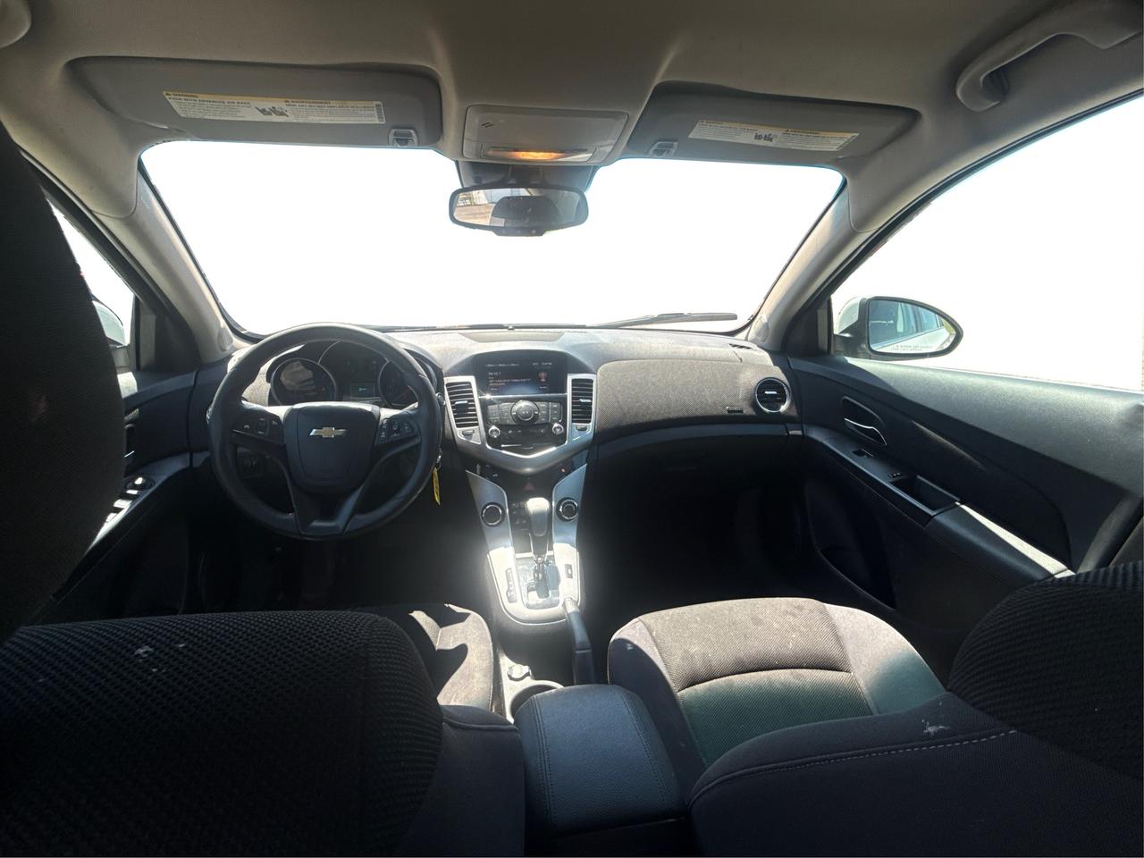 2015 Chevrolet Cruze CERTIFIED CLEAN CAR WE FINANCE ALL CREDIT Photo