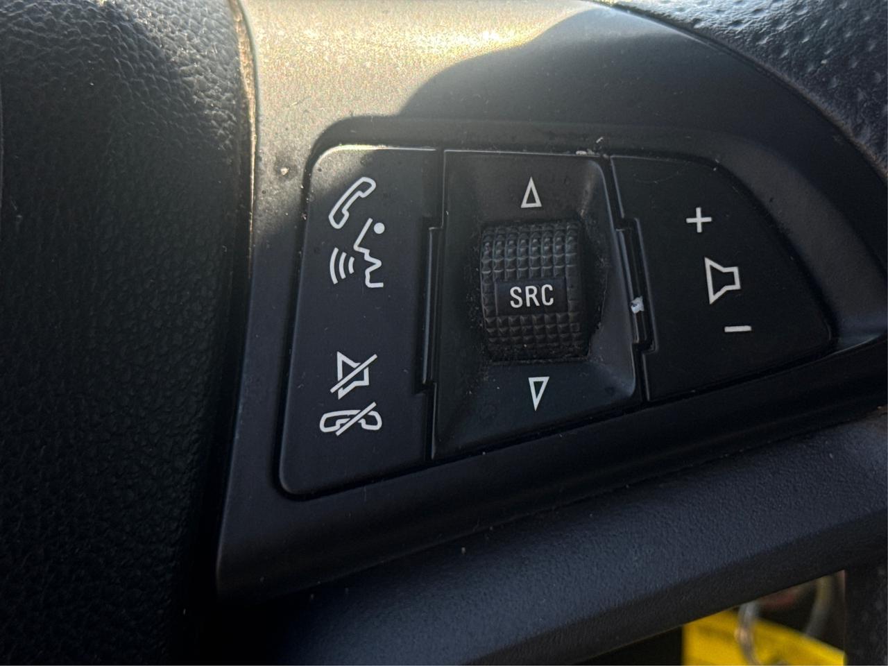 2015 Chevrolet Cruze CERTIFIED CLEAN CAR WE FINANCE ALL CREDIT Photo