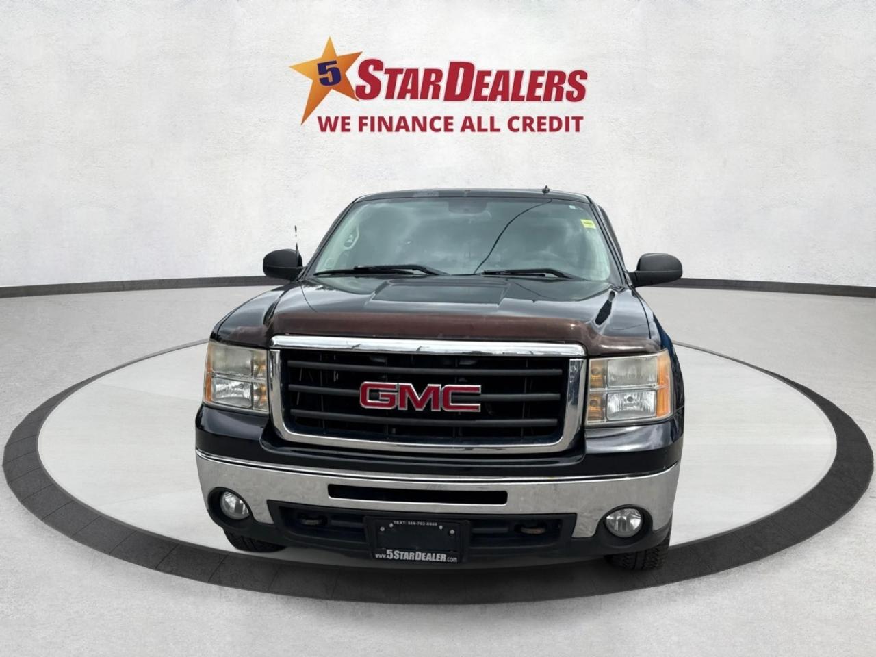 2010 GMC Sierra 1500 4WD SLE  4WD  WE FINANCE ALL CREDIT Photo