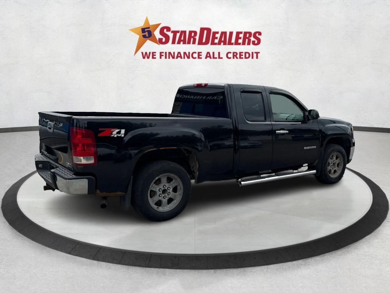 2010 GMC Sierra 1500 4WD SLE  4WD  WE FINANCE ALL CREDIT Photo