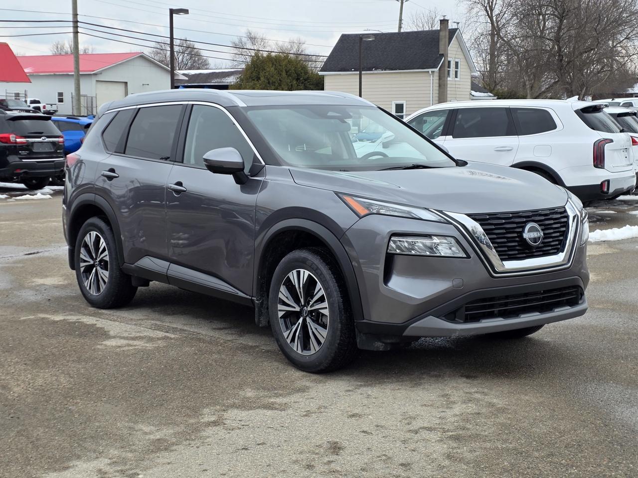 2023 Nissan Rogue SV Moonroof AWD Photo2