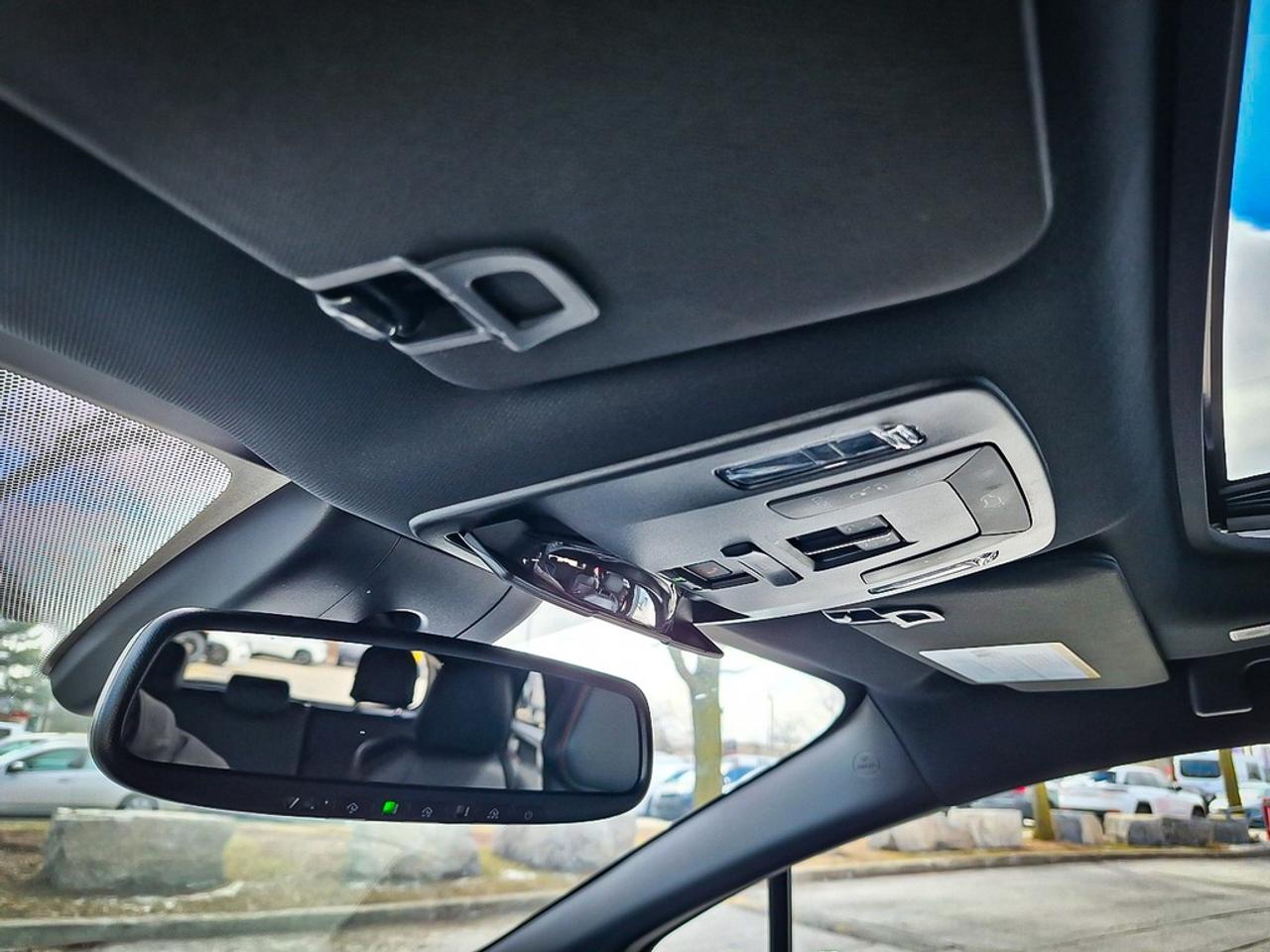 2025 Toyota Sienna  Photo