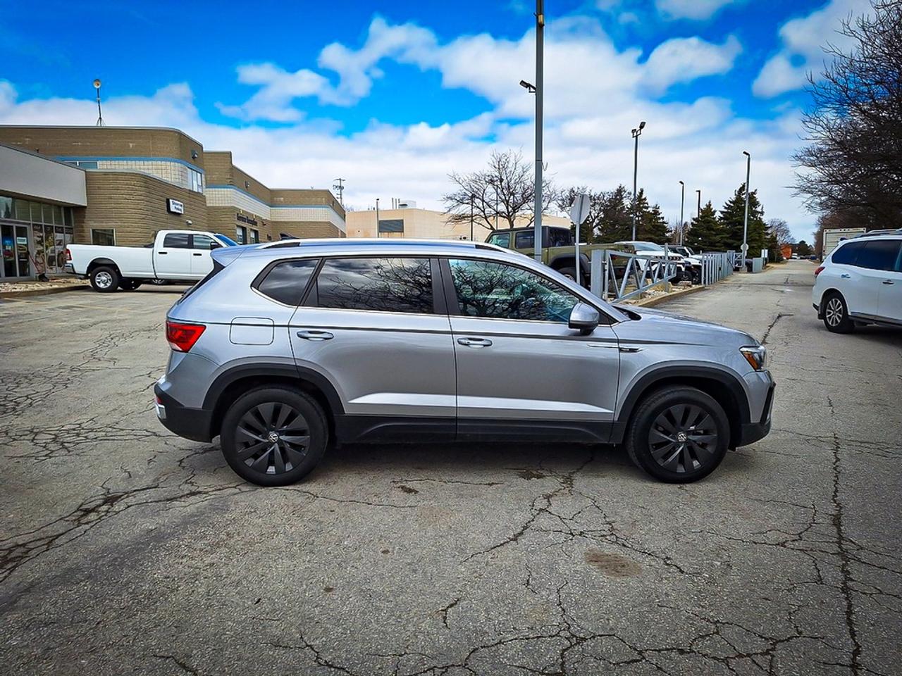 2024 Volkswagen Taos  Photo