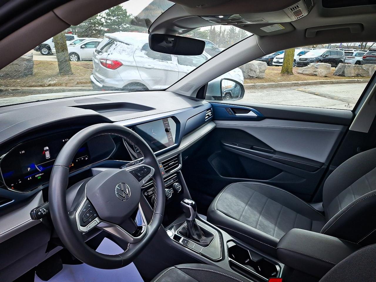 2024 Volkswagen Taos  Photo