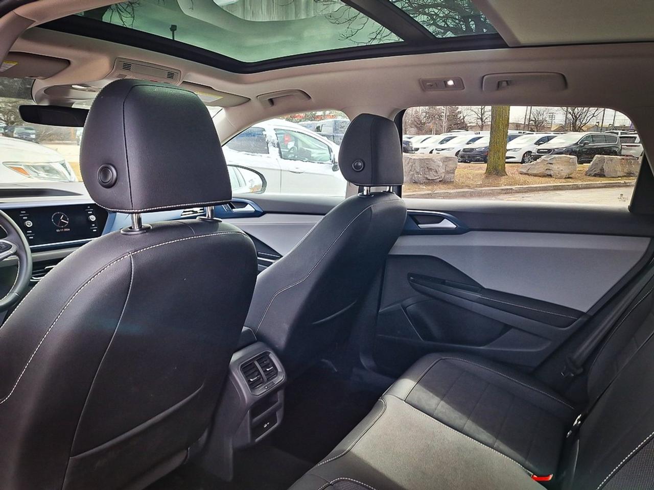 2024 Volkswagen Taos  Photo