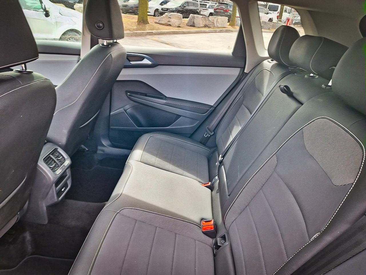 2024 Volkswagen Taos  Photo