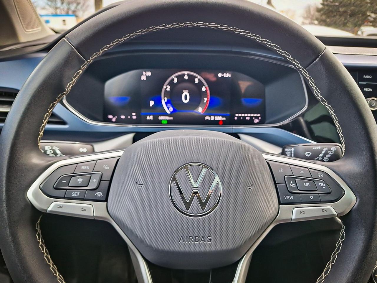 2024 Volkswagen Taos  Photo