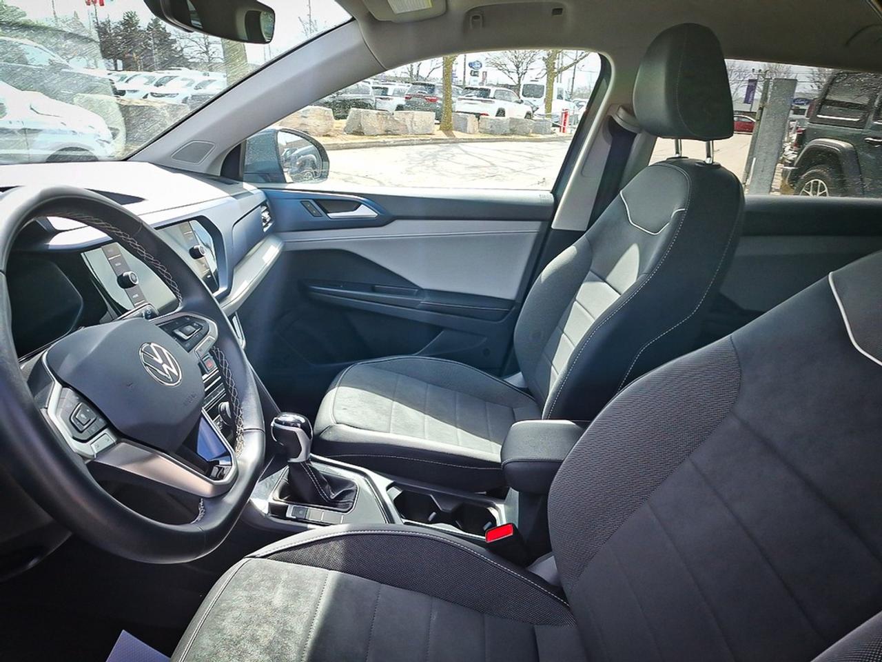 2024 Volkswagen Taos  Photo