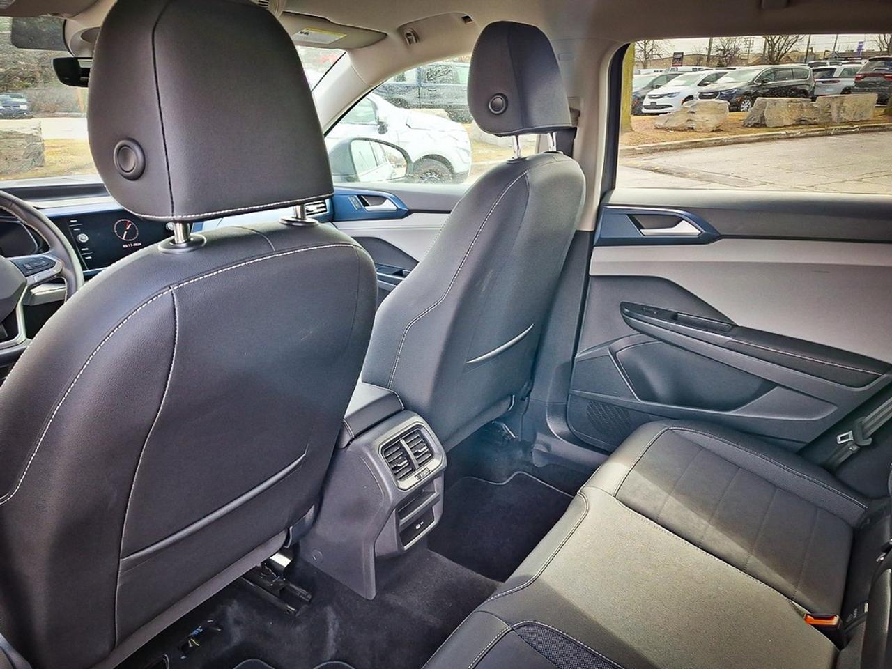 2024 Volkswagen Taos  Photo