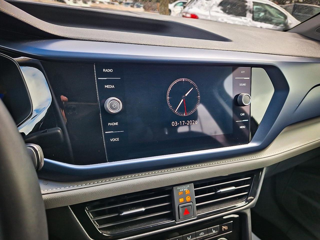 2024 Volkswagen Taos  Photo