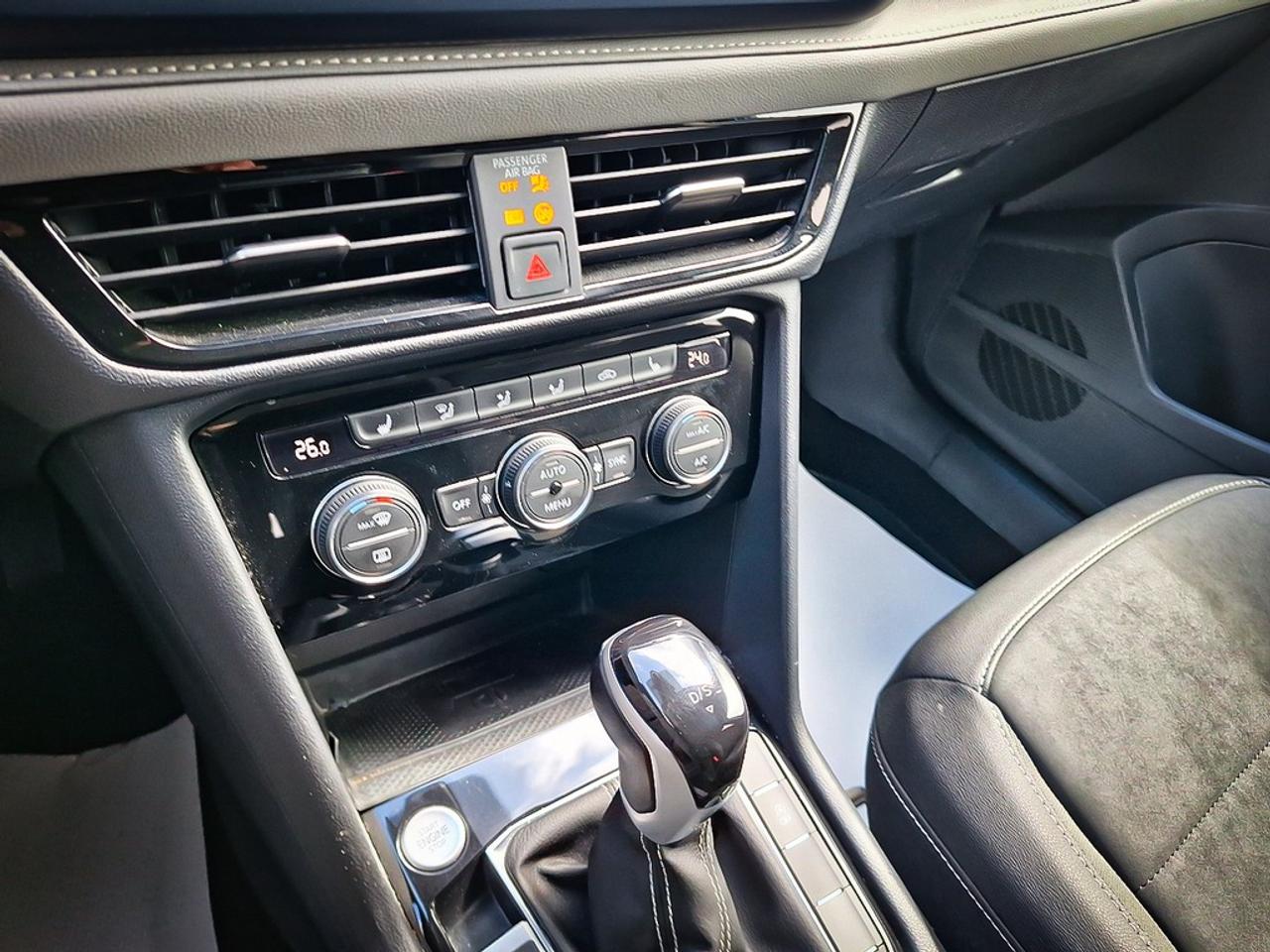 2024 Volkswagen Taos  Photo