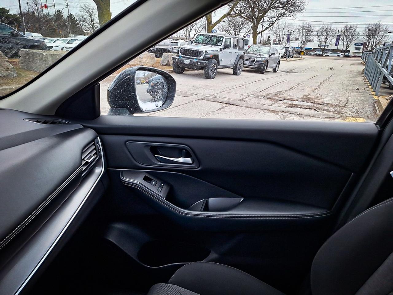 2024 Nissan Rogue  Photo