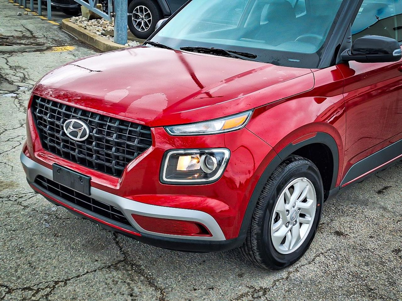 2025 Hyundai Venue  Photo3