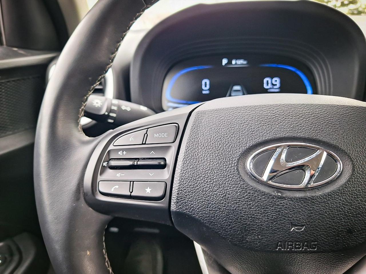 2025 Hyundai Venue  Photo