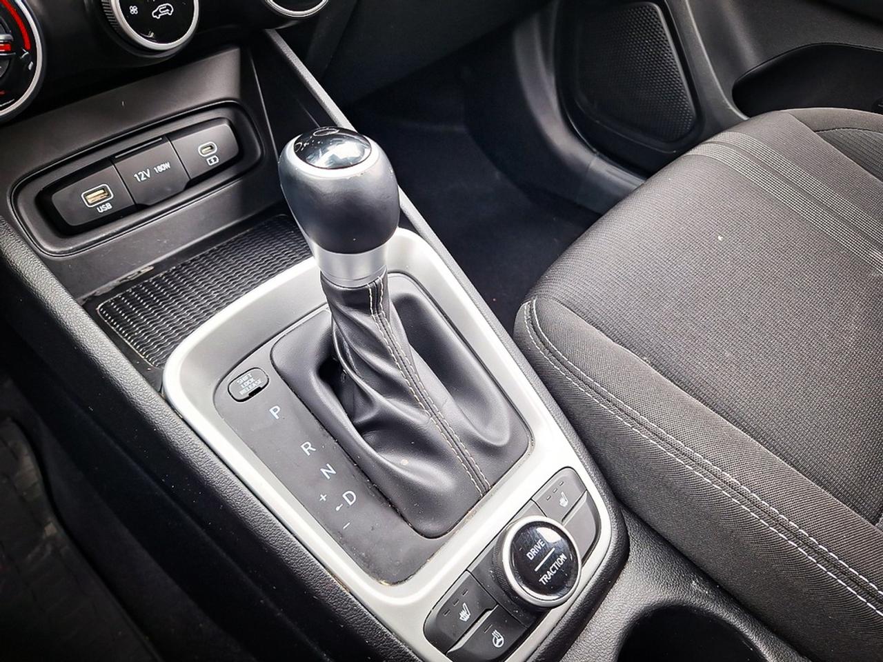 2025 Hyundai Venue  Photo