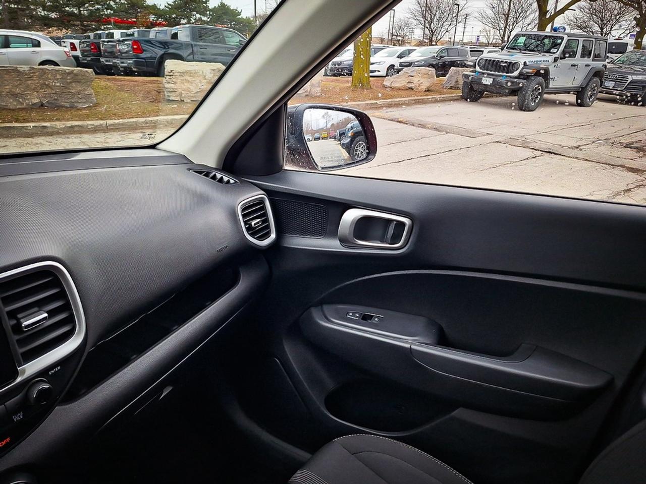 2025 Hyundai Venue  Photo