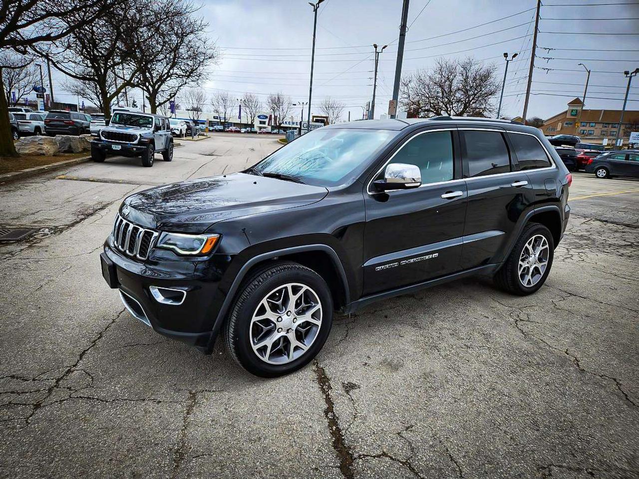 2022 Jeep Grand Cherokee  Photo4