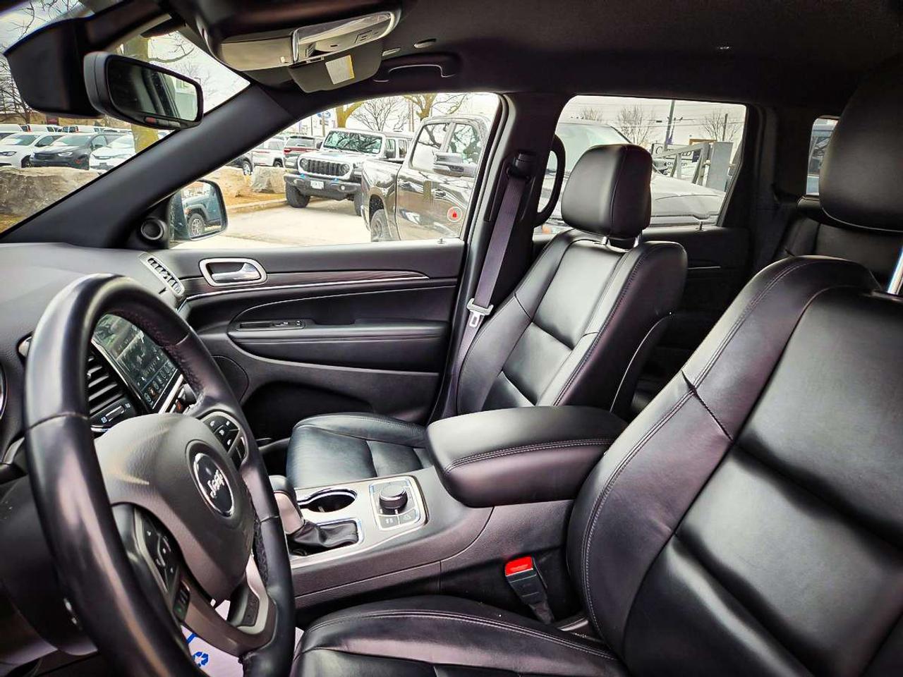2022 Jeep Grand Cherokee  Photo