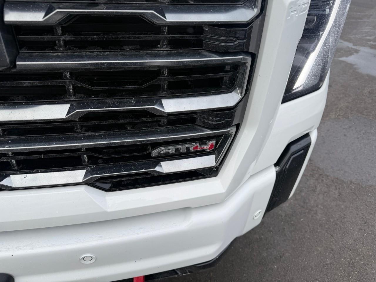 2025 GMC SIERRA 2500HD  Photo2